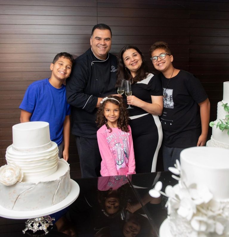antoniomaciel.cakes_photo_1680357368914